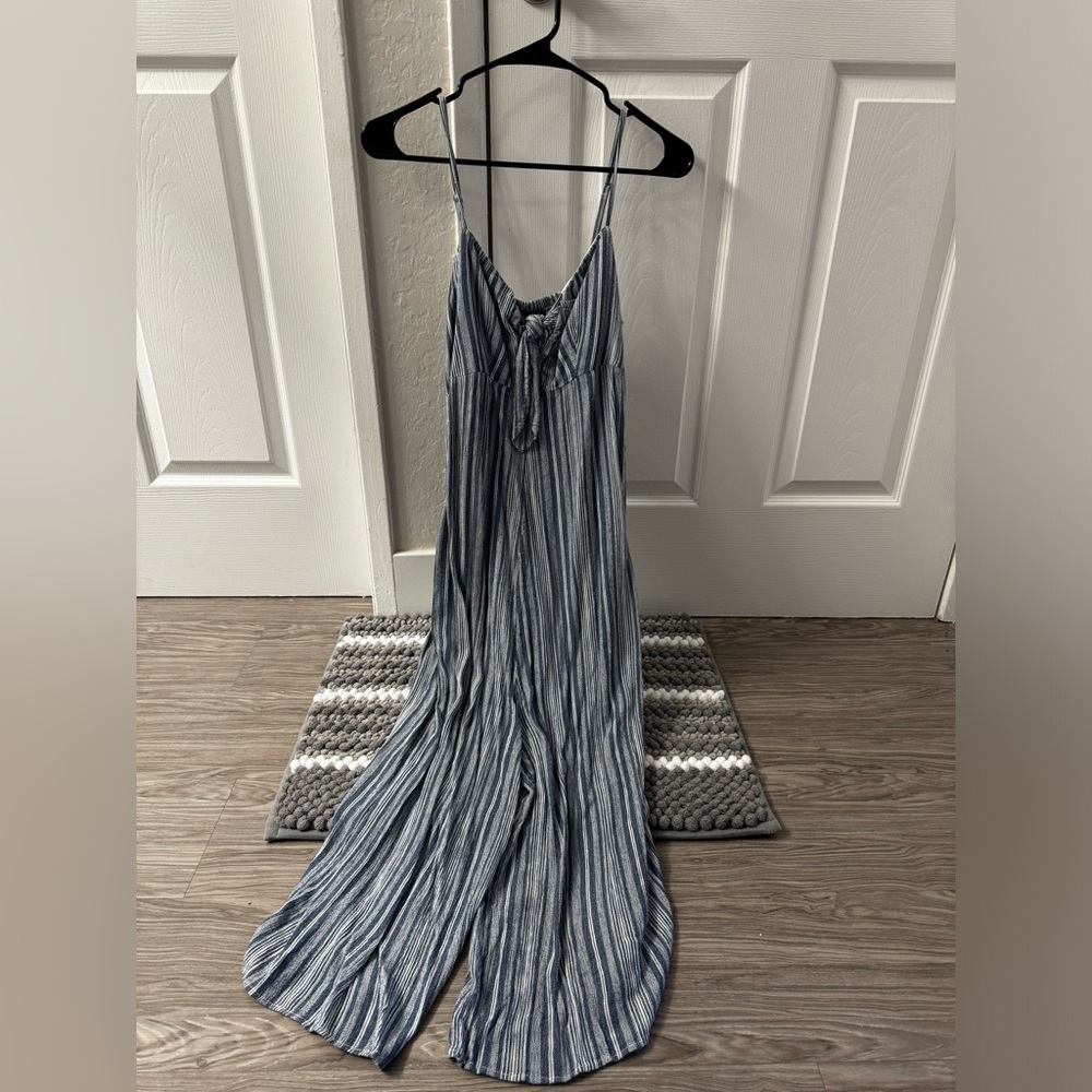 A Pea in the Pod Blue Pinstripe Maternity Romper, size XS